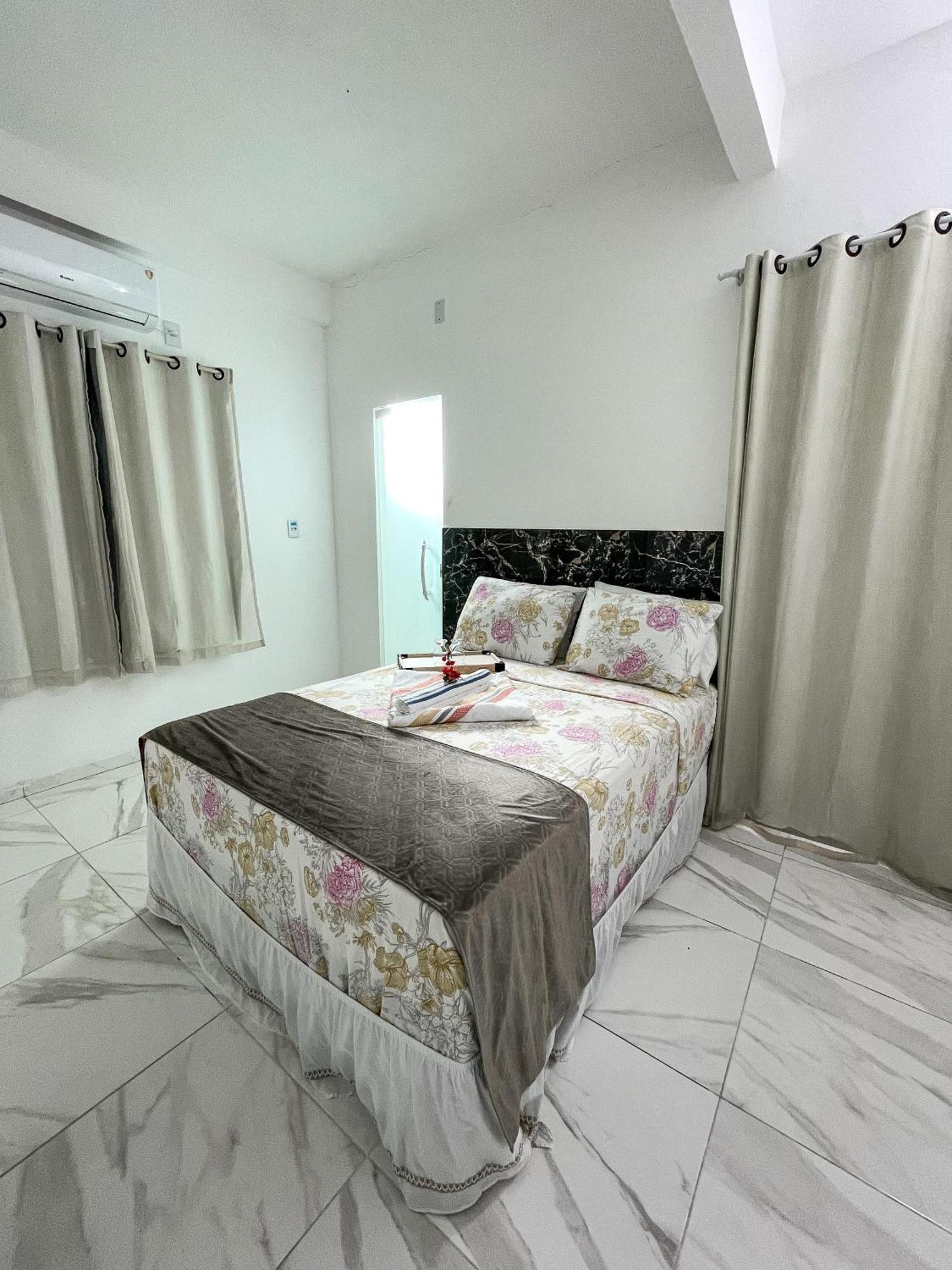 Estrela Premium Pousada Hotel Гамбоа Екстериор снимка